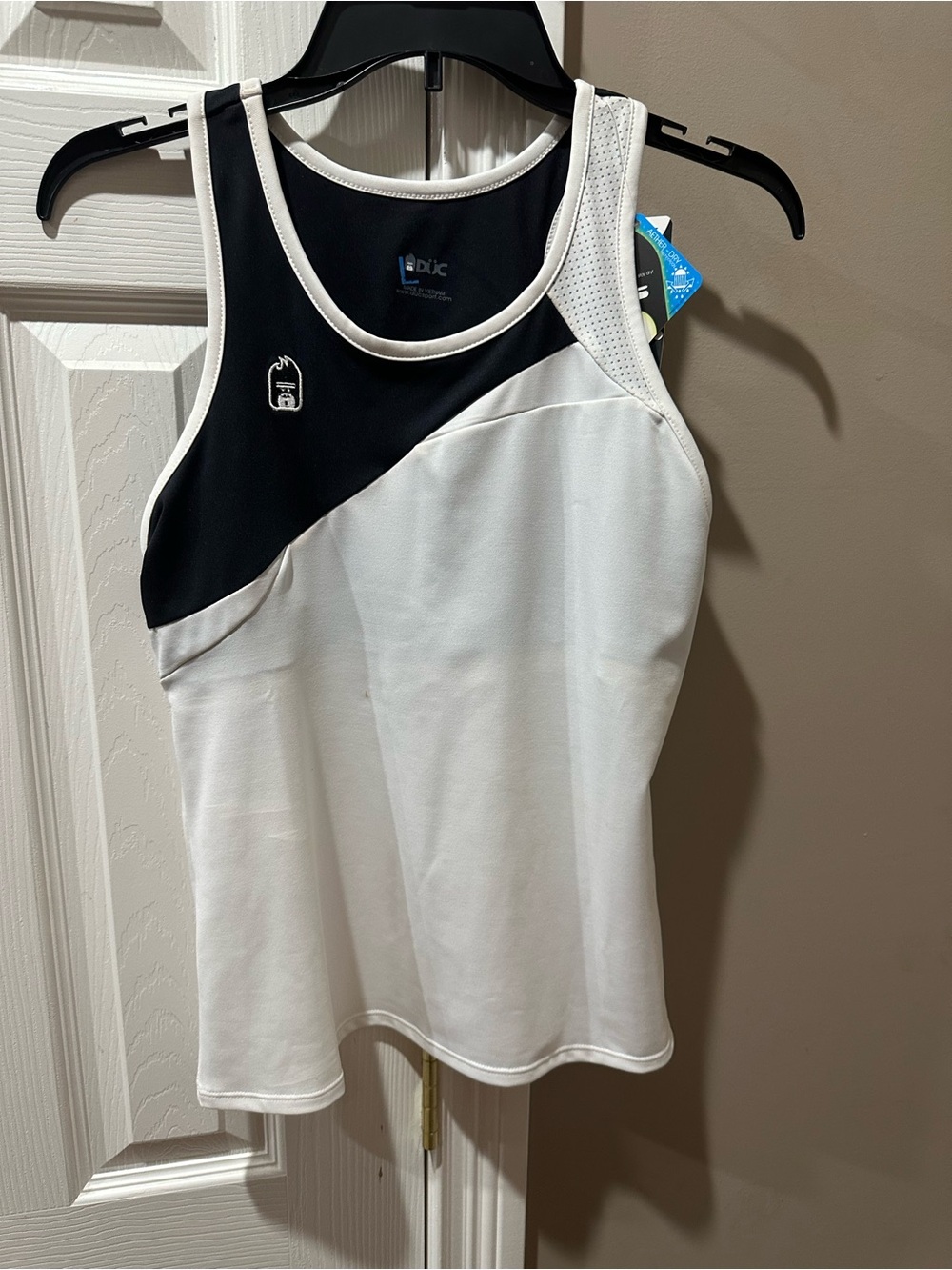 NWT DUC Sport “Rush” Black & White Athletic Tank Top for Women Size L